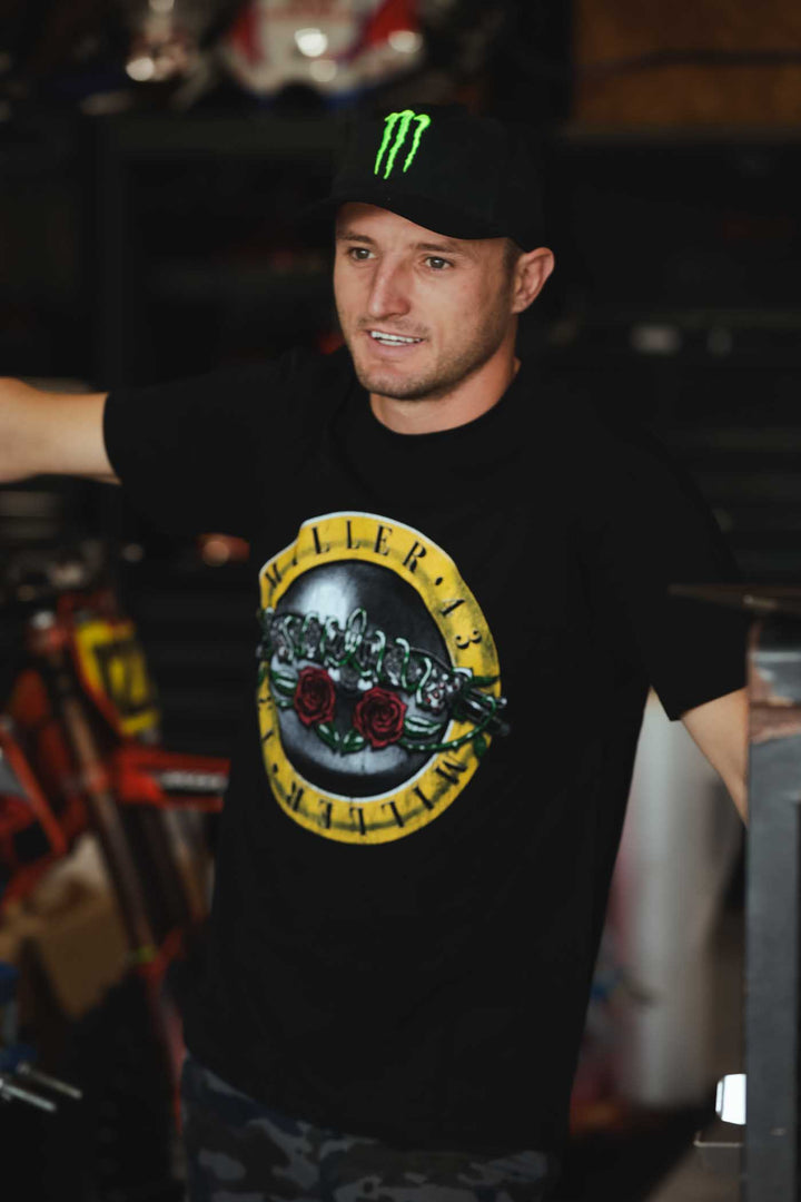 Bars N Roses Tee