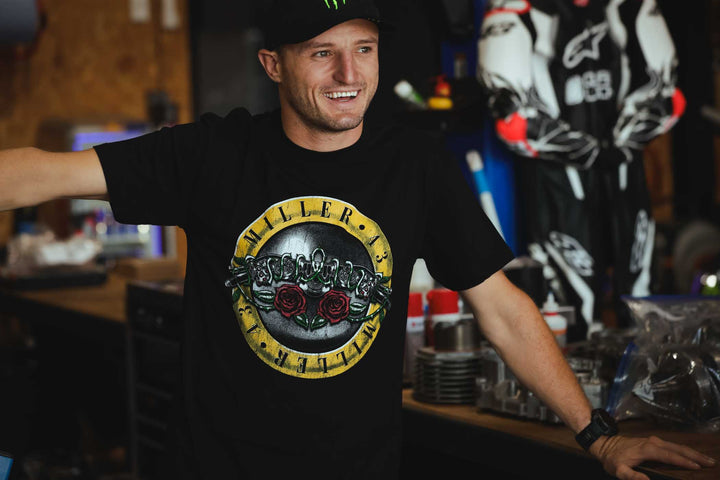 Bars N Roses Tee